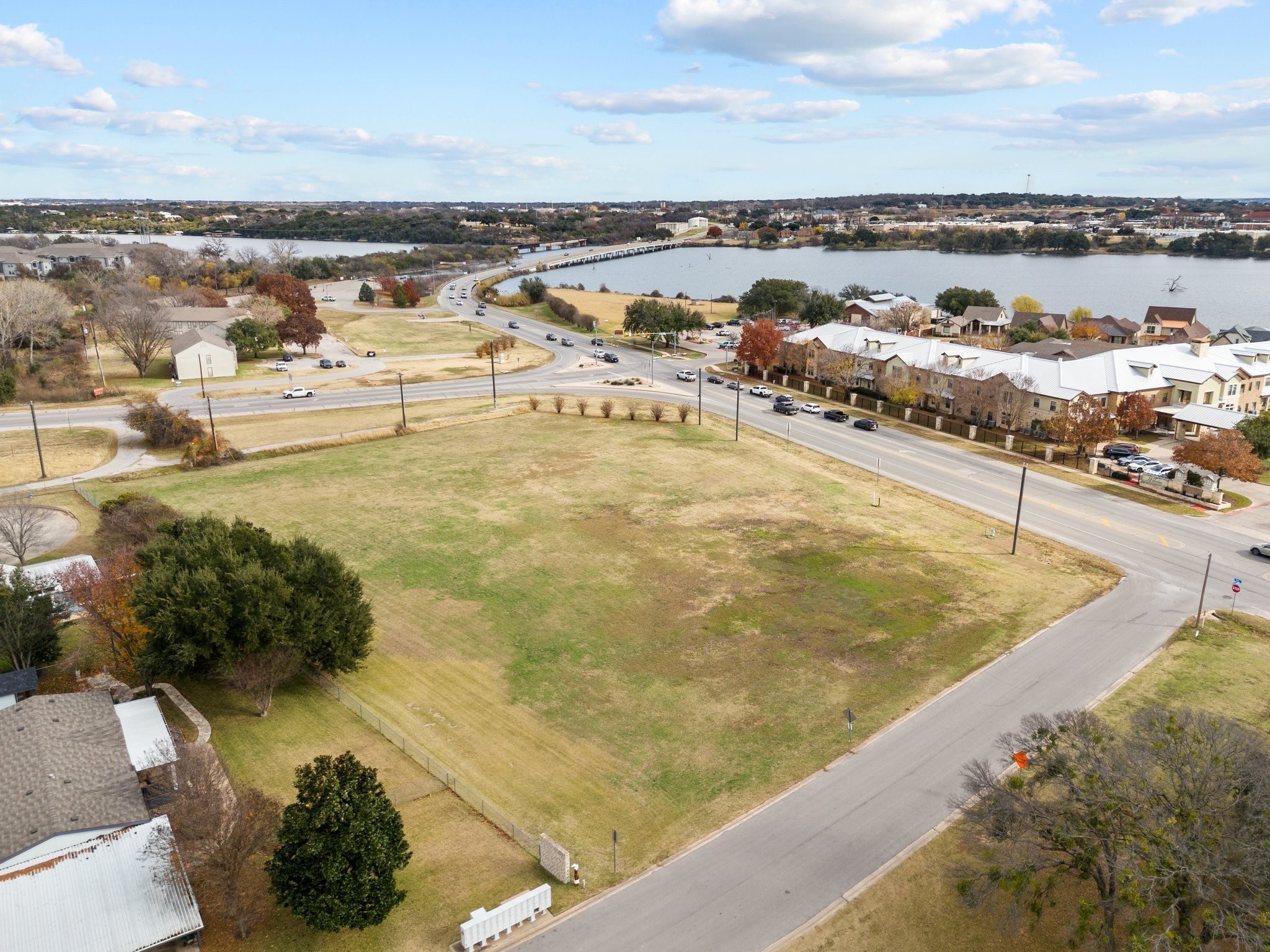 830 E Pearl Street Granbury TX 76048