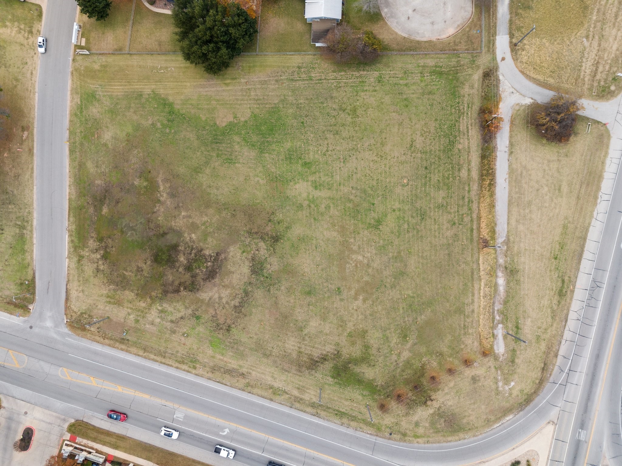 830 E Pearl Street Granbury TX 76048