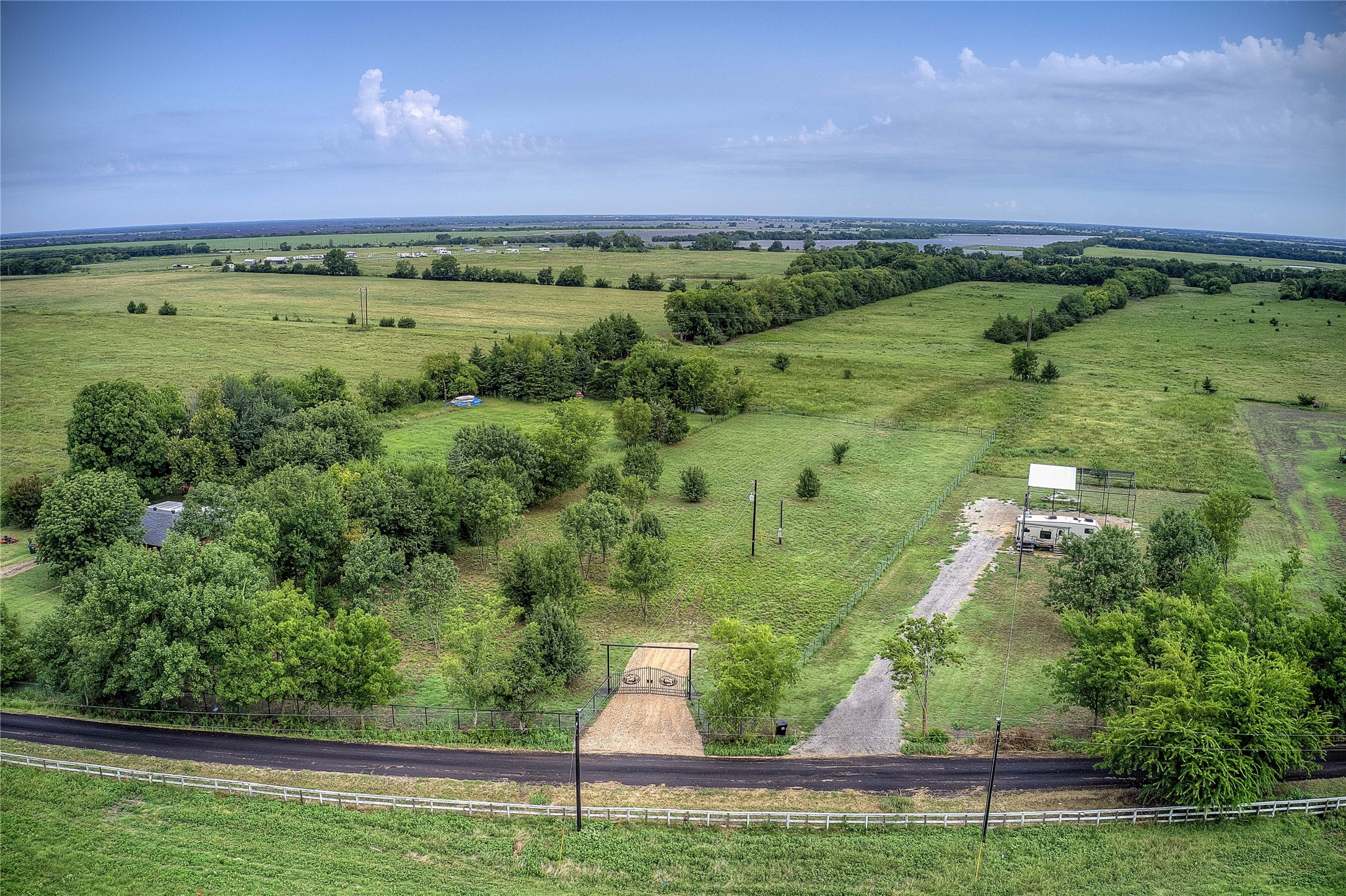 868 County Road 23940 Brookston TX 75421