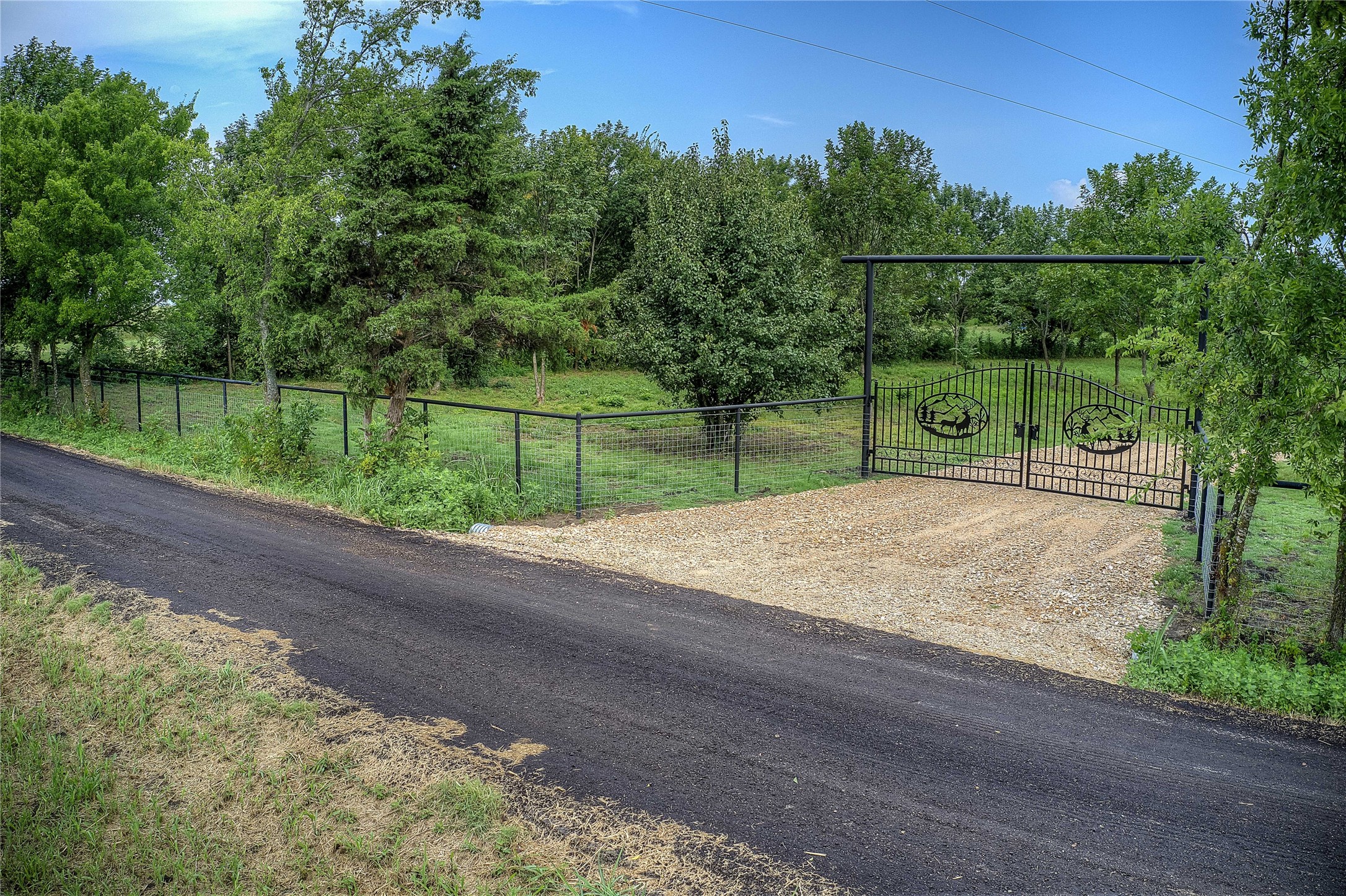 868 County Road 23940 Brookston TX 75421