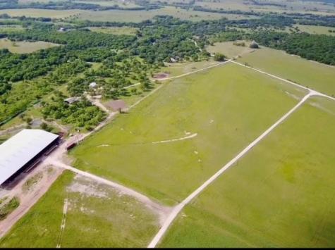 2118 Cr 103 Comanche TX 76442