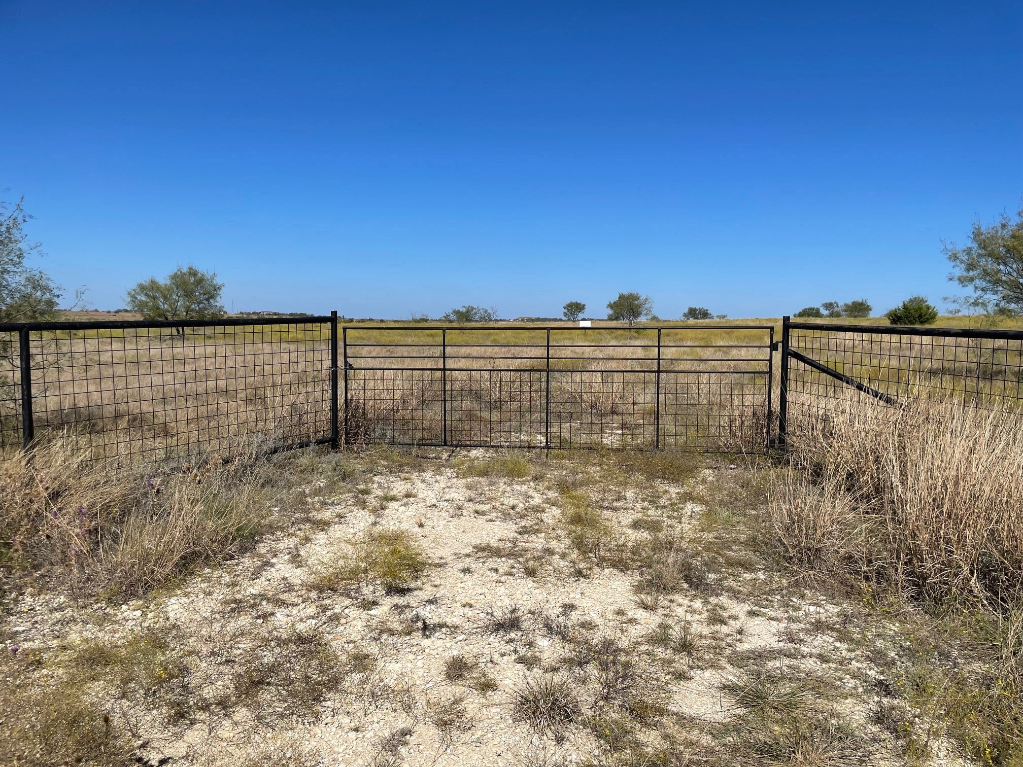 310 County Road 621 Hamilton TX 76531