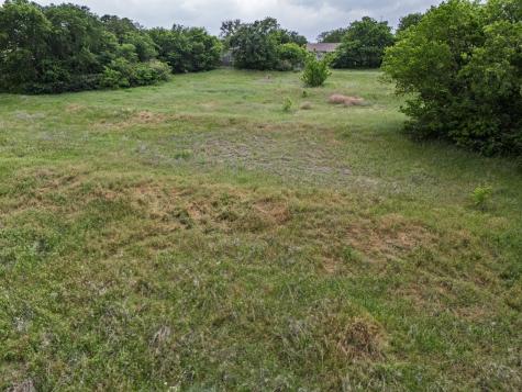 209 8th Street Joshua TX 76058