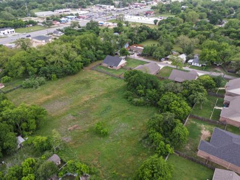 209 8th Street Joshua TX 76058