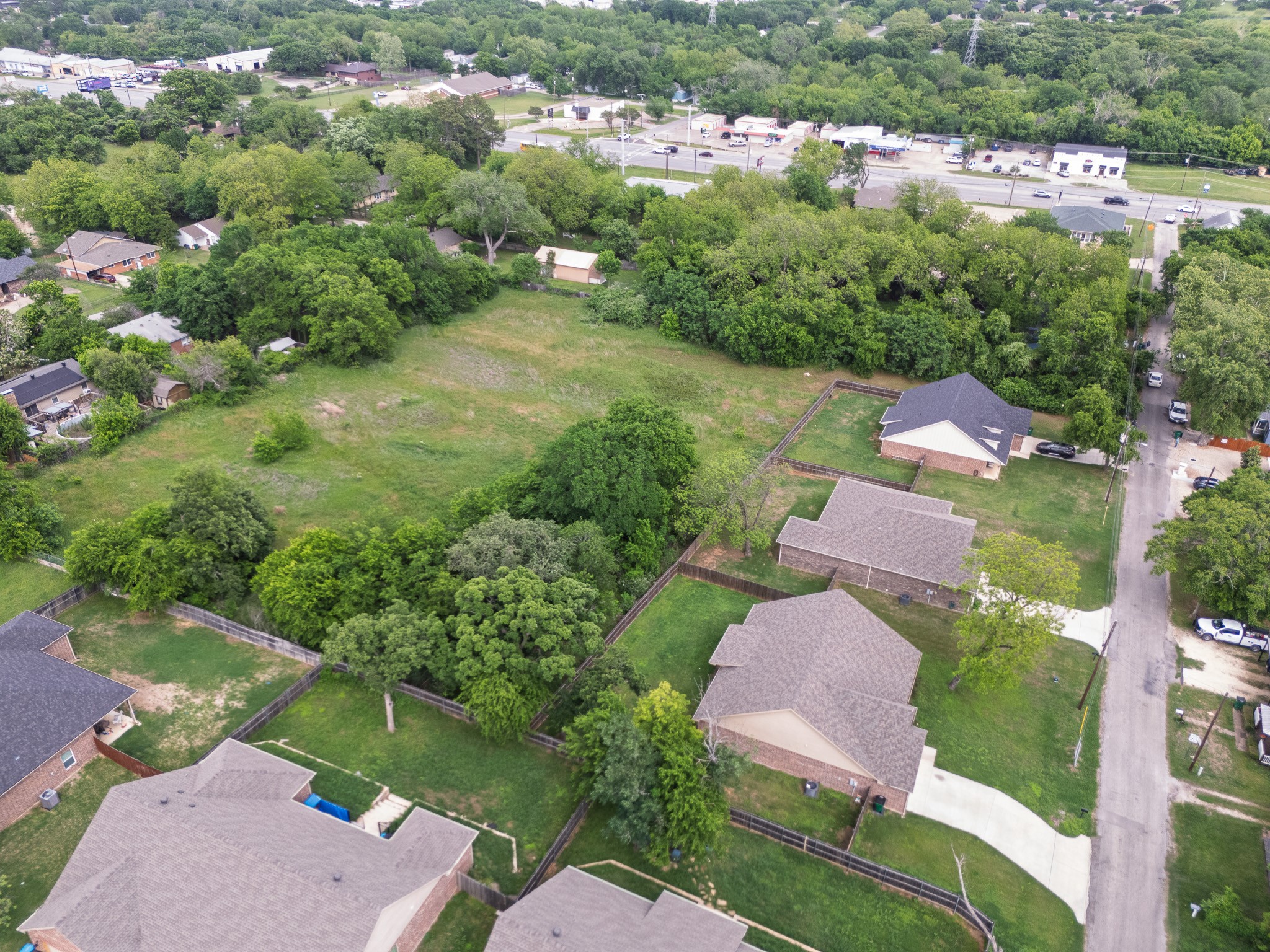 209 8th Street Joshua TX 76058