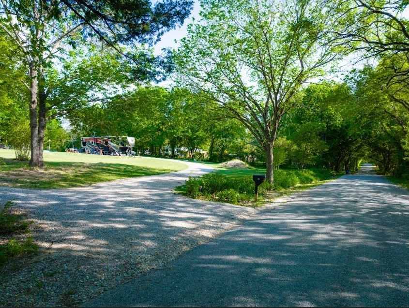 642 Smith Oak Road Sherman TX 75090