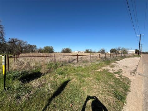 302 N Park Street Granbury TX 76048