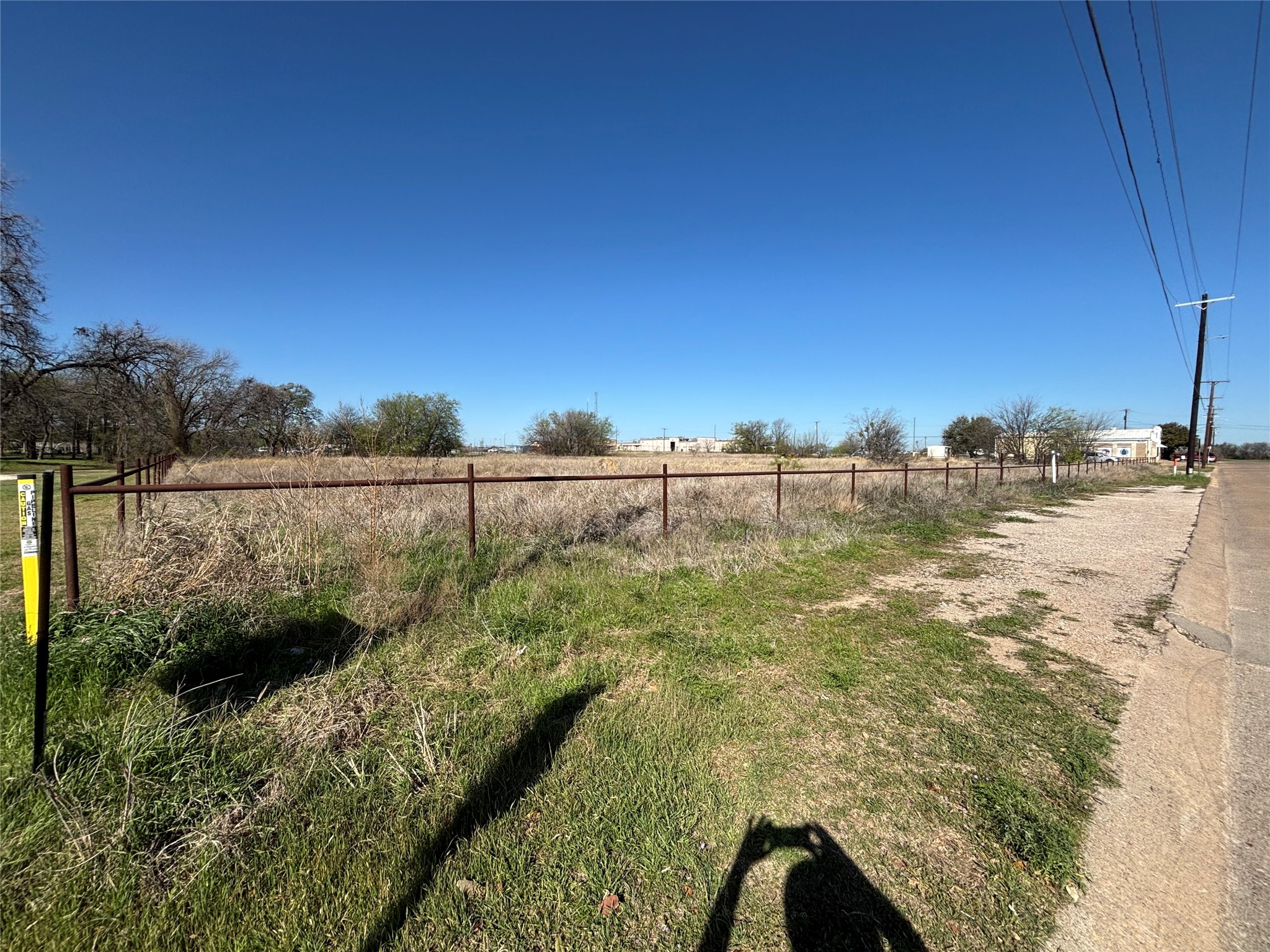 302 N Park Street Granbury TX 76048