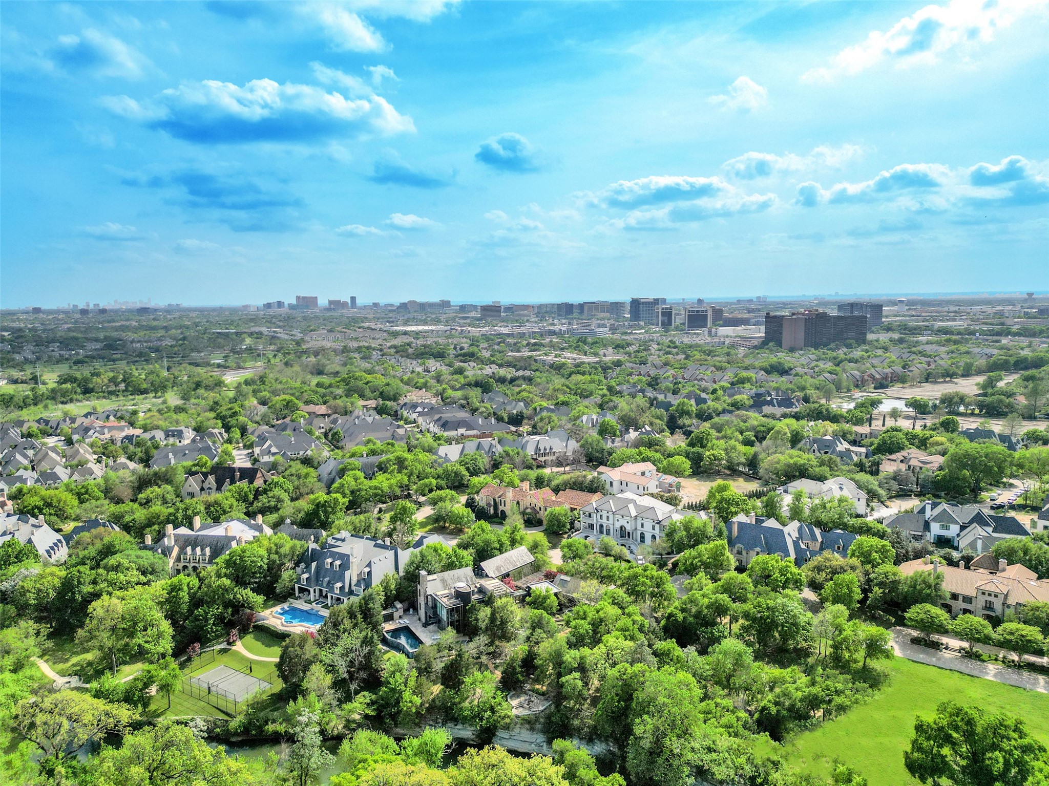 48 Braewood Place Dallas TX 74248