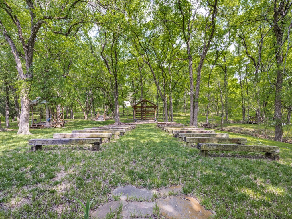 17167 County Road 617 Farmersville TX 75442