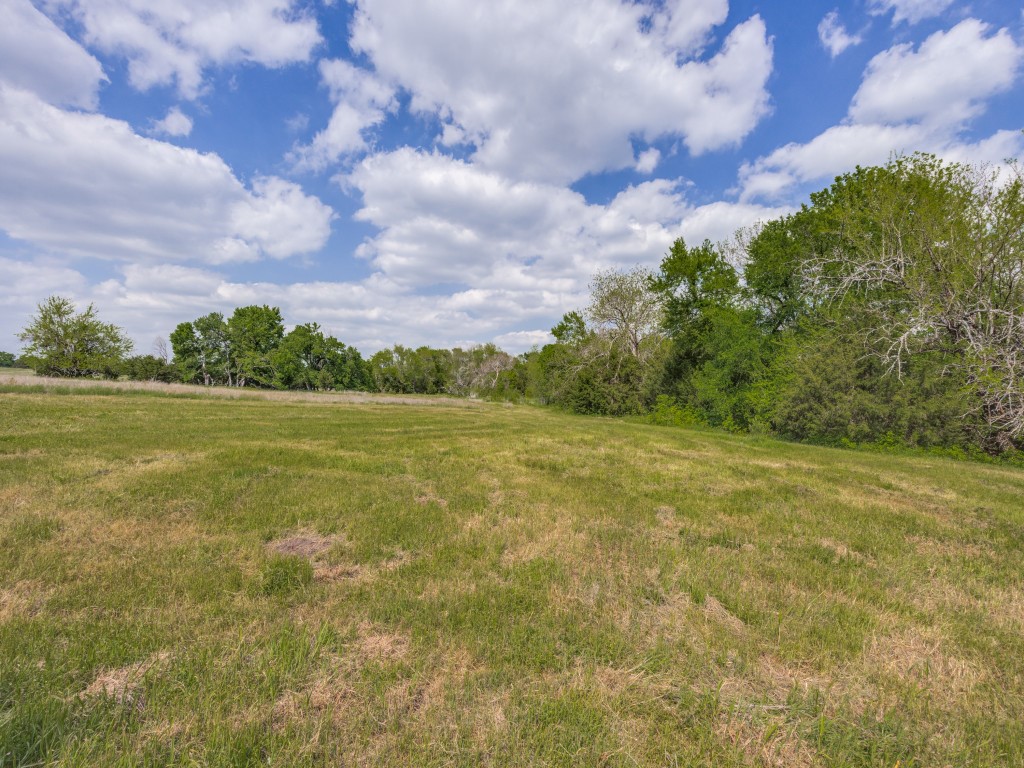 17167 County Road 617 Farmersville TX 75442