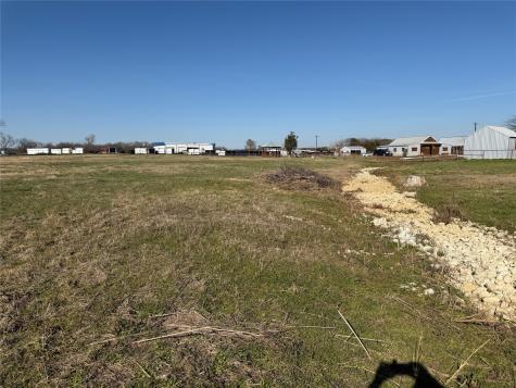 515 Country Road 176 Whitesboro TX 76273