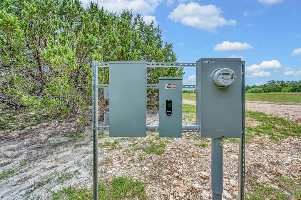 16290 E State Highway 22 Cranfills Gap TX 76637