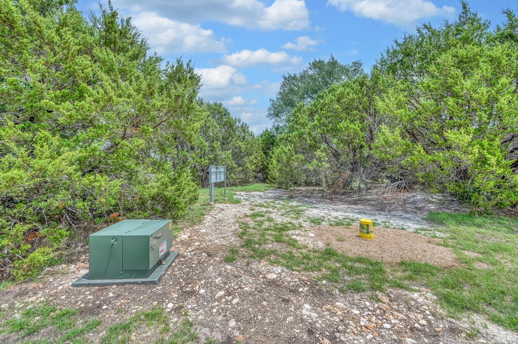 16290 E State Highway 22 Cranfills Gap TX 76637