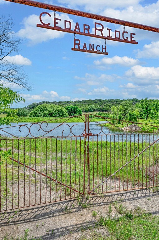 16290 E State Highway 22 Cranfills Gap TX 76637