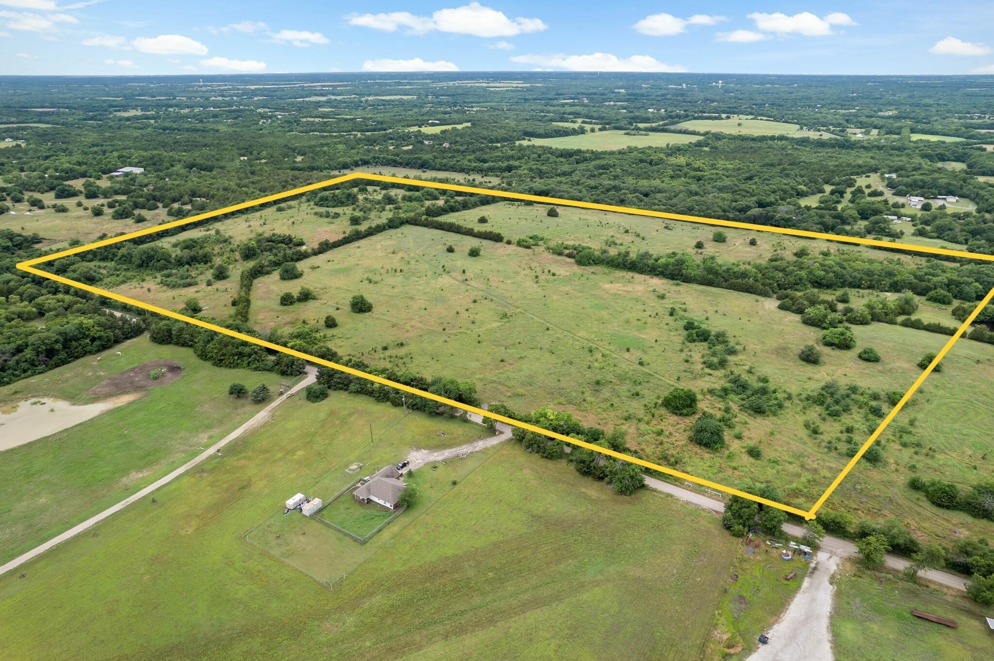 207 Possom Trot Hollow Road Whitewright TX 75491
