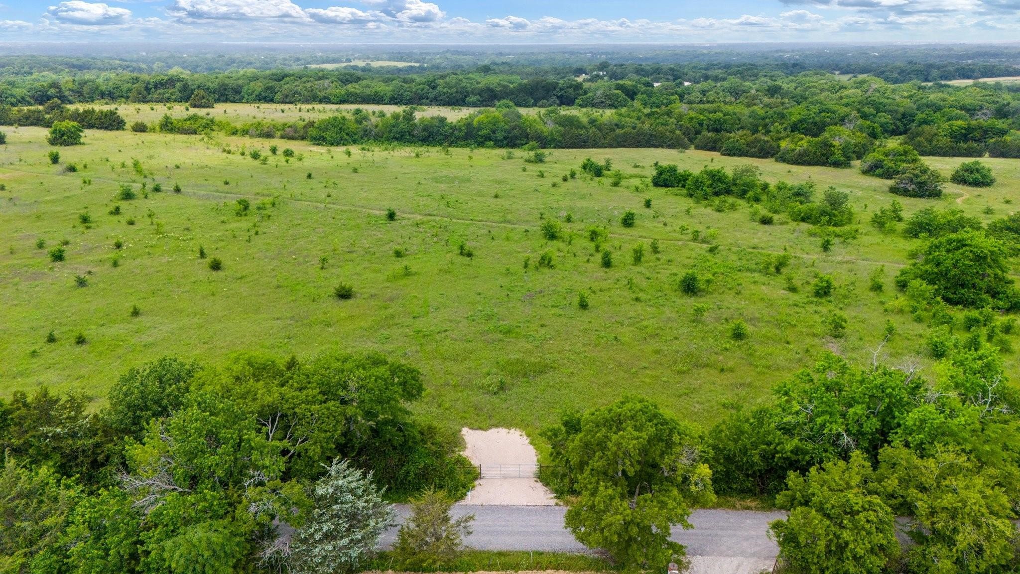 207 Possom Trot Hollow Road Whitewright TX 75491