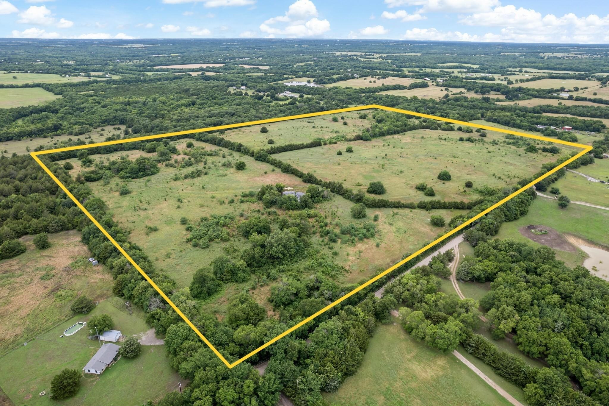 207 Possom Trot Hollow Road Whitewright TX 75491