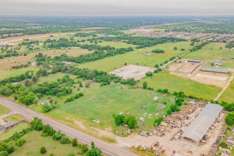 1704 W Fm 917 Burleson TX 76058