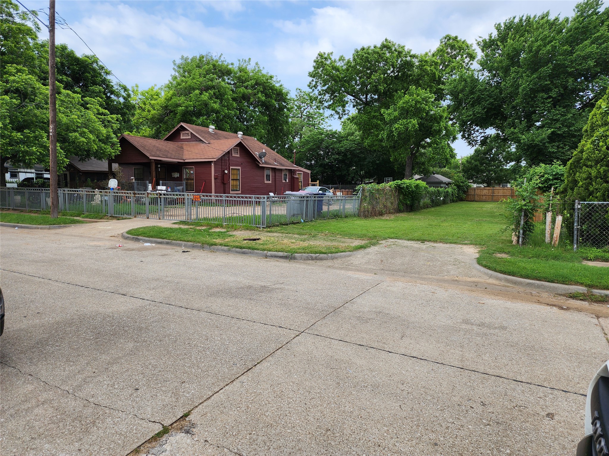 3115 Parvia Avenue Dallas TX 75212