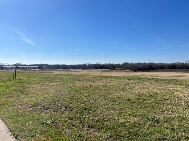 2600 W Wintergreen Road Lancaster TX 75134