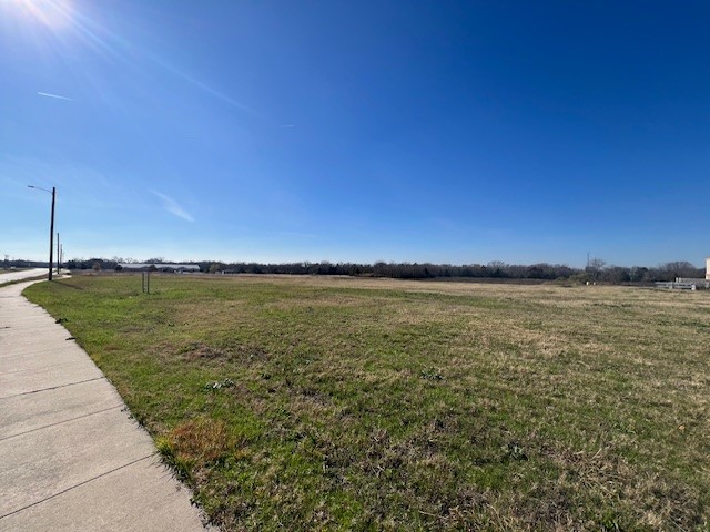 2600 W Wintergreen Road Lancaster TX 75134