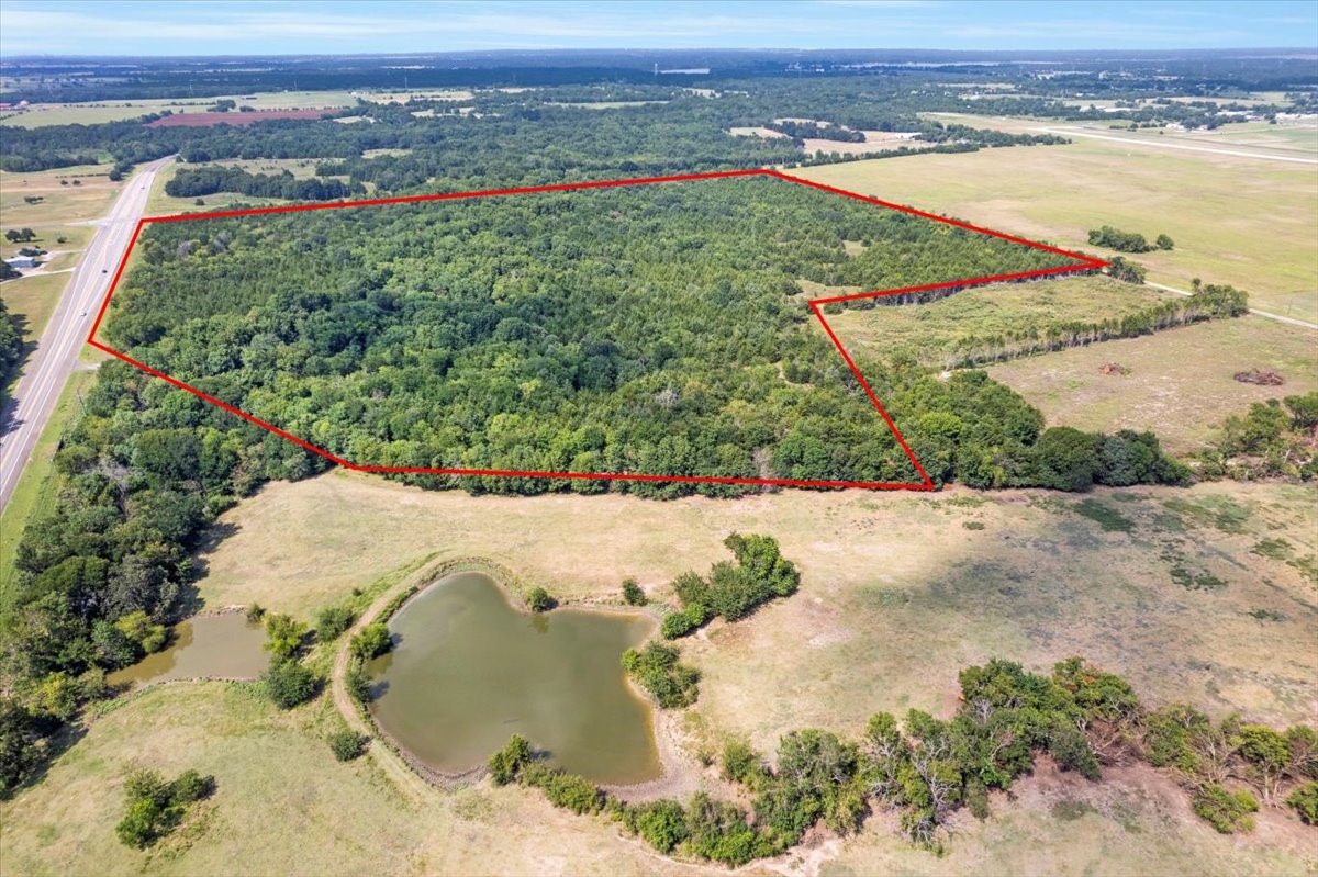 0000 Tx-121 & Airport Road Bonham TX 75418