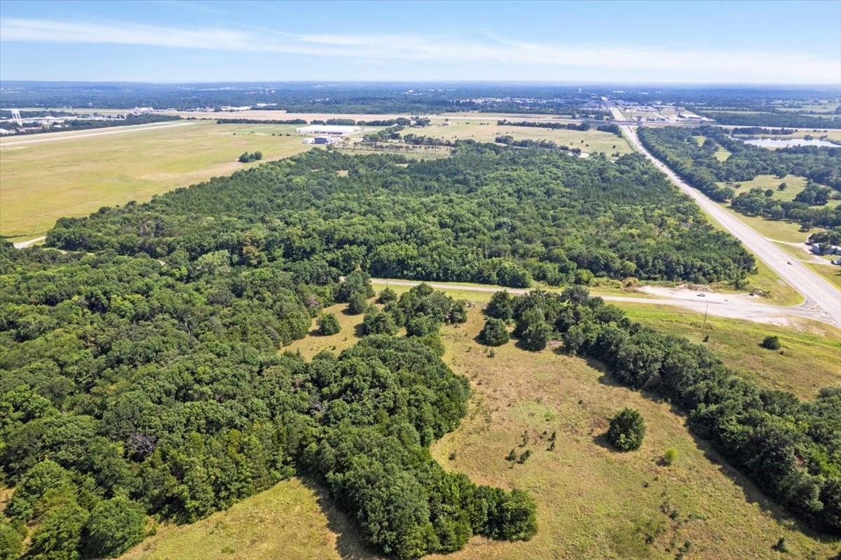 0000 Tx-121 & Airport Road Bonham TX 75418