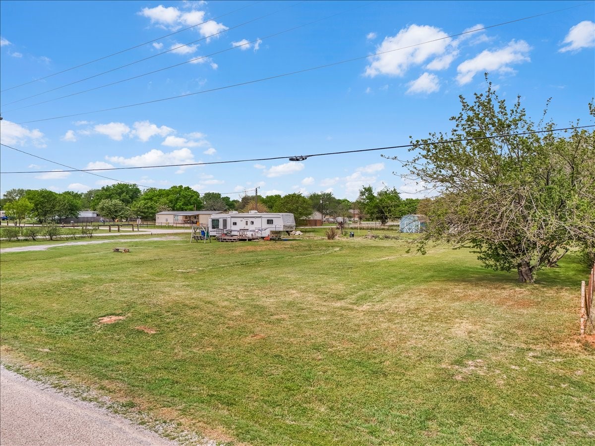 512 Bennett Drive Aurora TX 76078