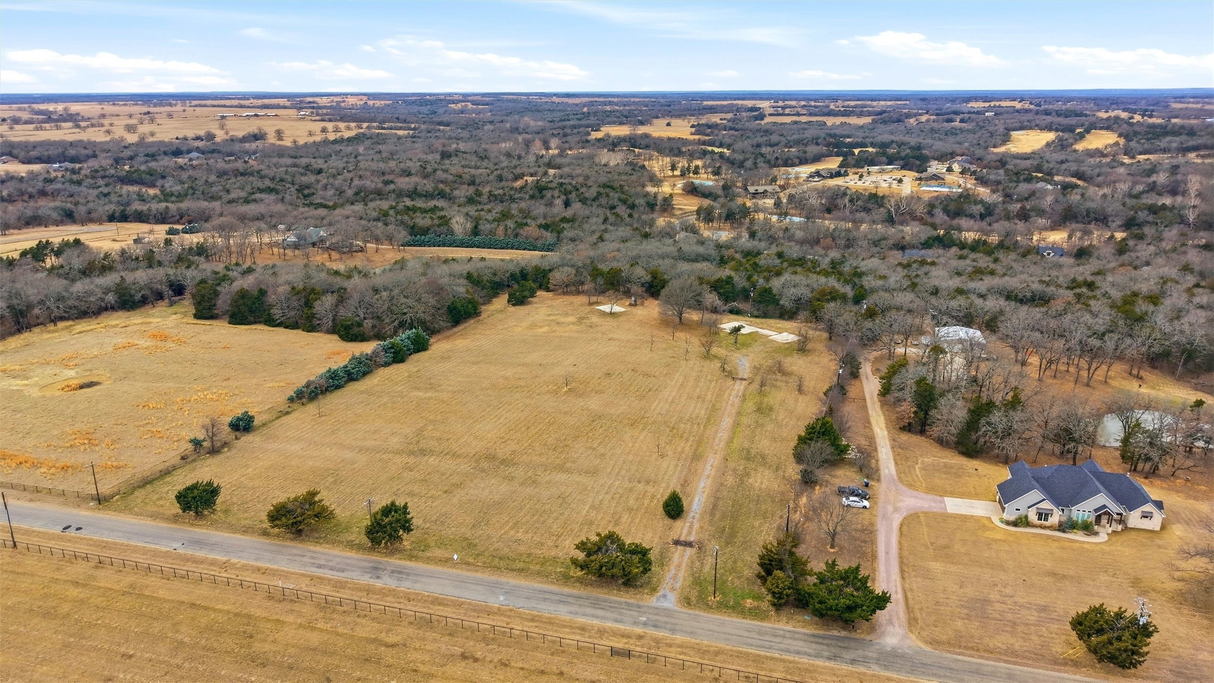 1809 Rock Creek Road Gordonville TX 76245
