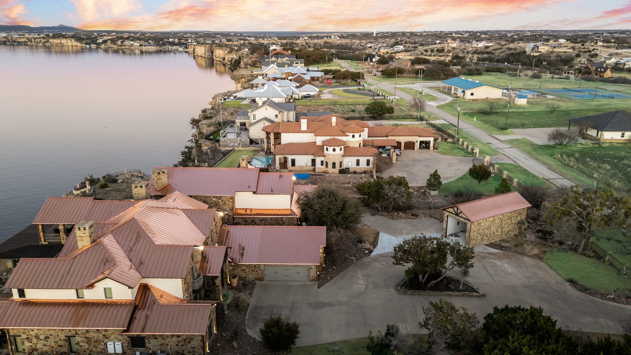 1013 Harbor View Drive Strawn TX 76475
