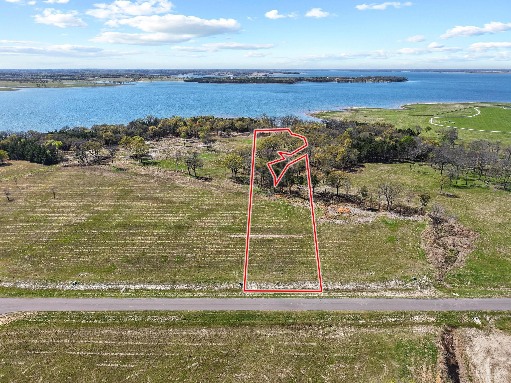 310 Lakewood Lane Honey Grove TX 75446