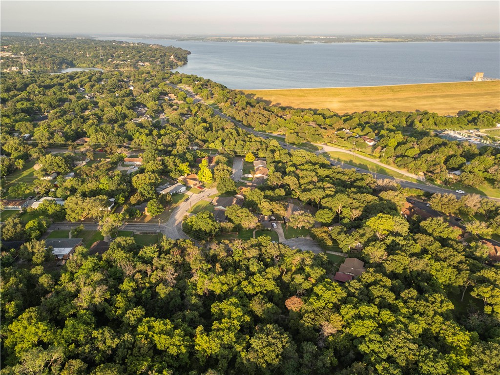 2906 Maple Hill Circle Waco TX 76708