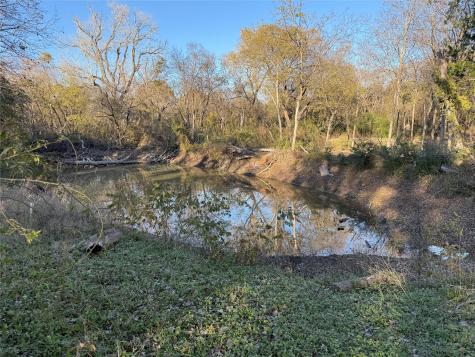 408 N Parkway Drive Alvarado TX 76009