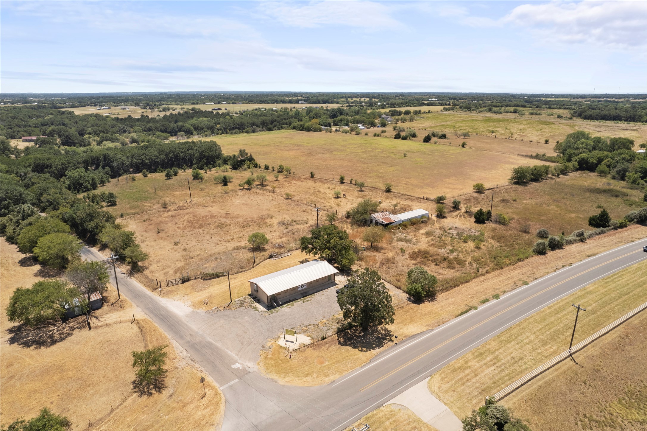 1800 County Road 415 Coyote Flats TX 76031