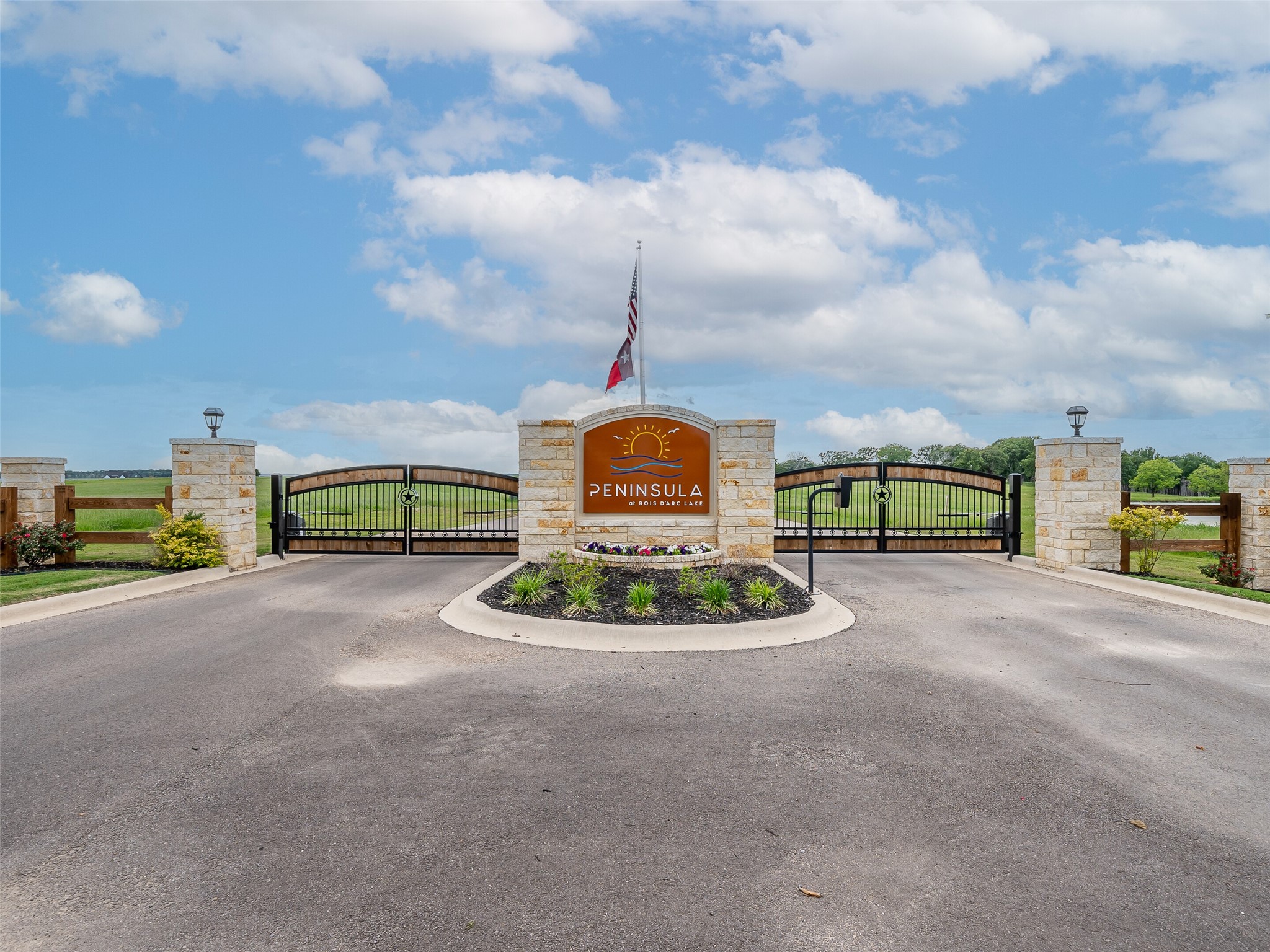 800 Peninsula Drive Honey Grove TX 75446