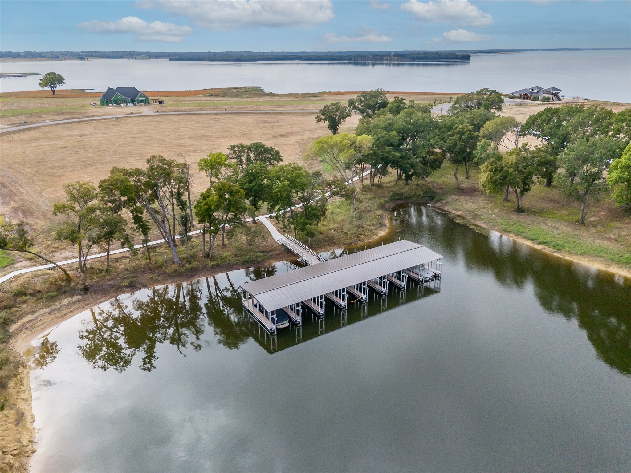 800 Peninsula Drive Honey Grove TX 75446