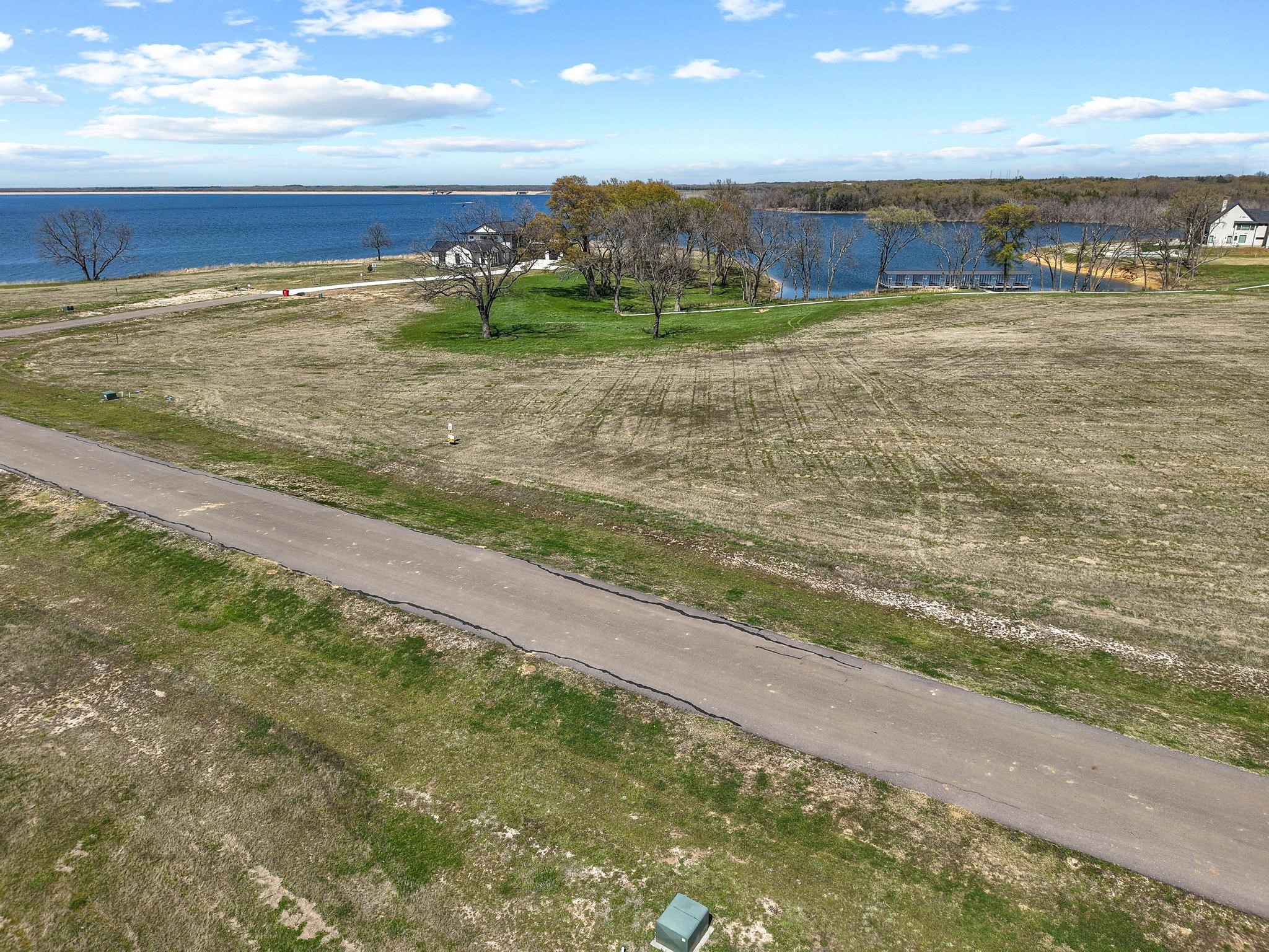 800 Peninsula Drive Honey Grove TX 75446