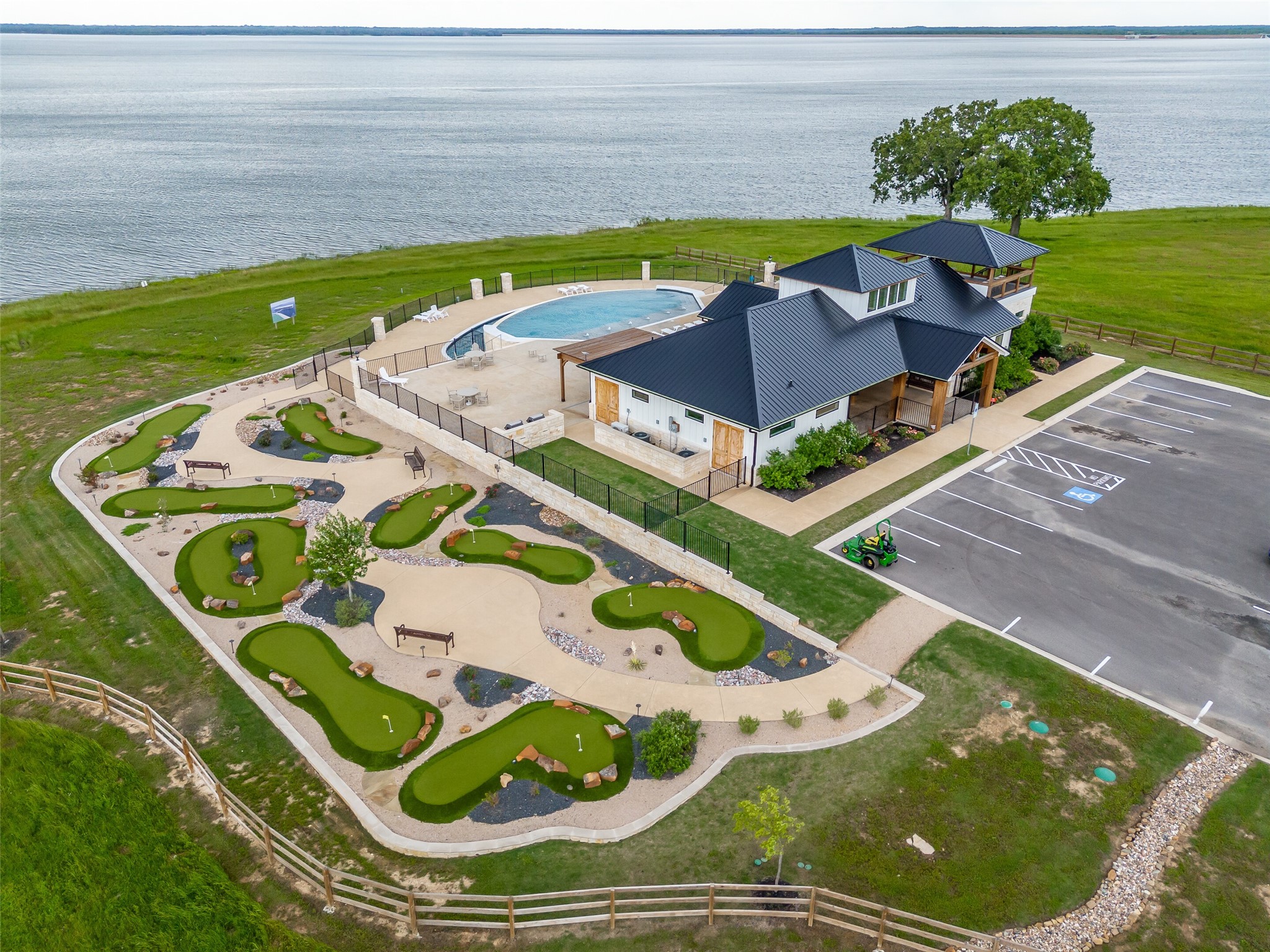 800 Peninsula Drive Honey Grove TX 75446