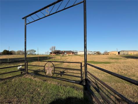 170 County Road 4678 Boyd TX 76023