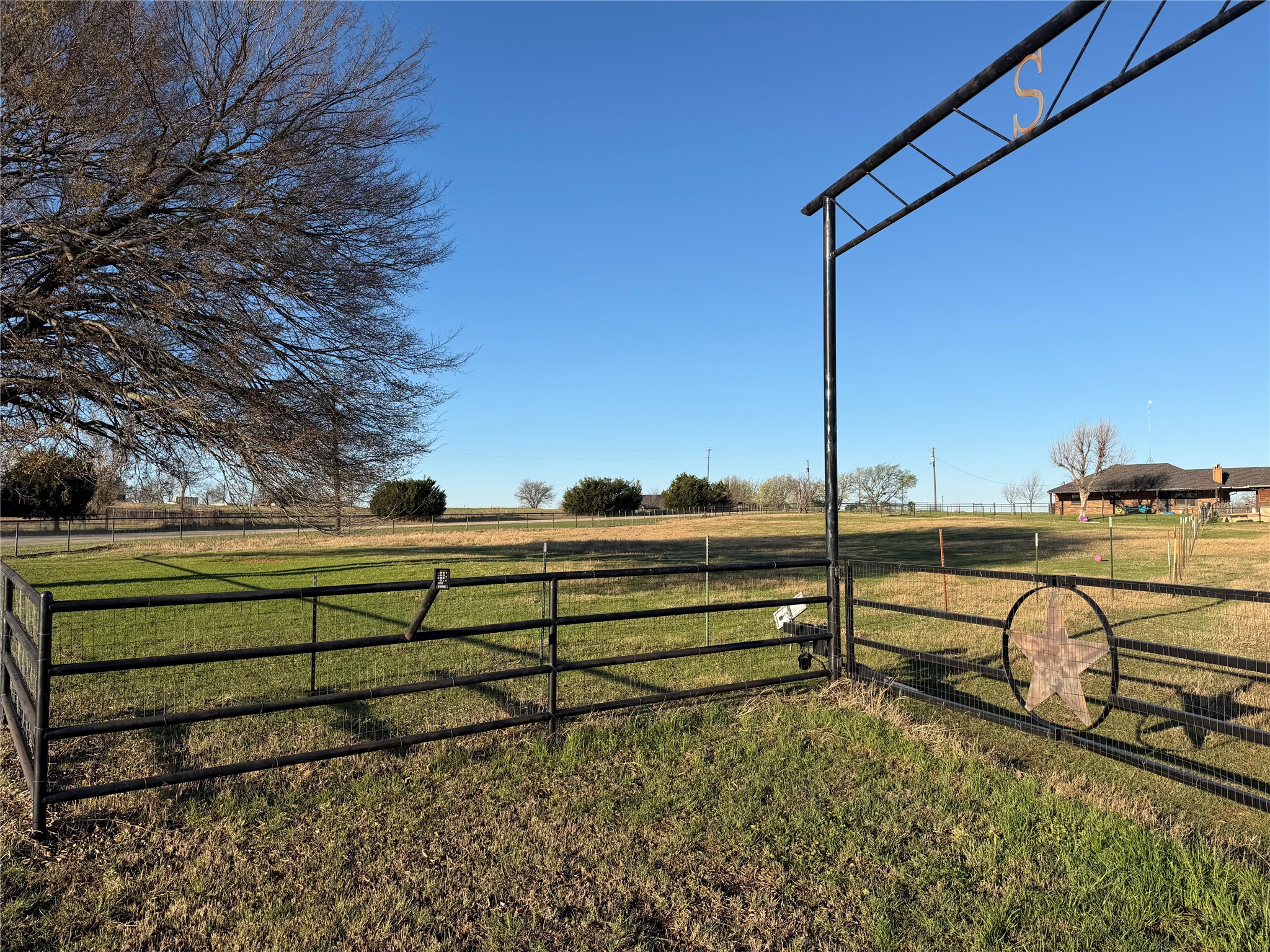 170 County Road 4678 Boyd TX 76023