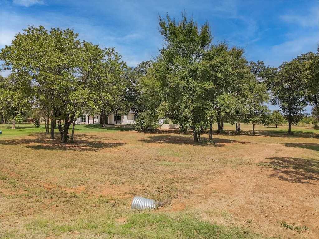 134 Knotted Oaks Court Valley View TX 76272