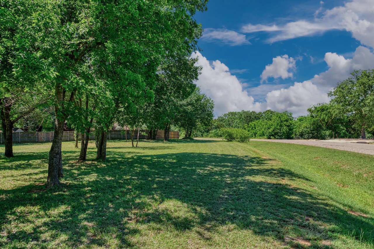 1701 Flagstone Court Granbury TX 76049