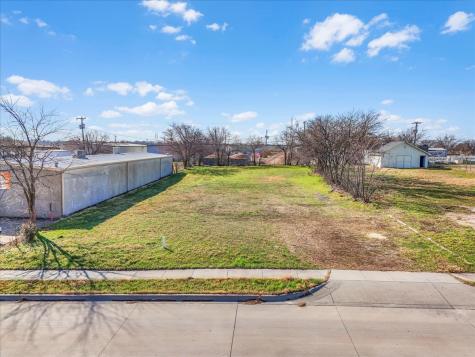 4320 Glenview Drive Haltom City TX 76117