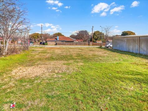 4320 Glenview Drive Haltom City TX 76117
