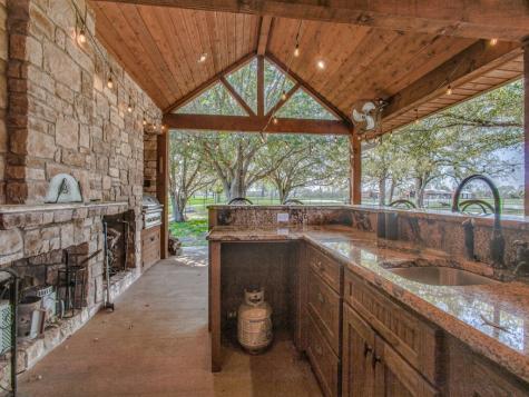 313 Vz County Road 3910 Wills Point TX 75169