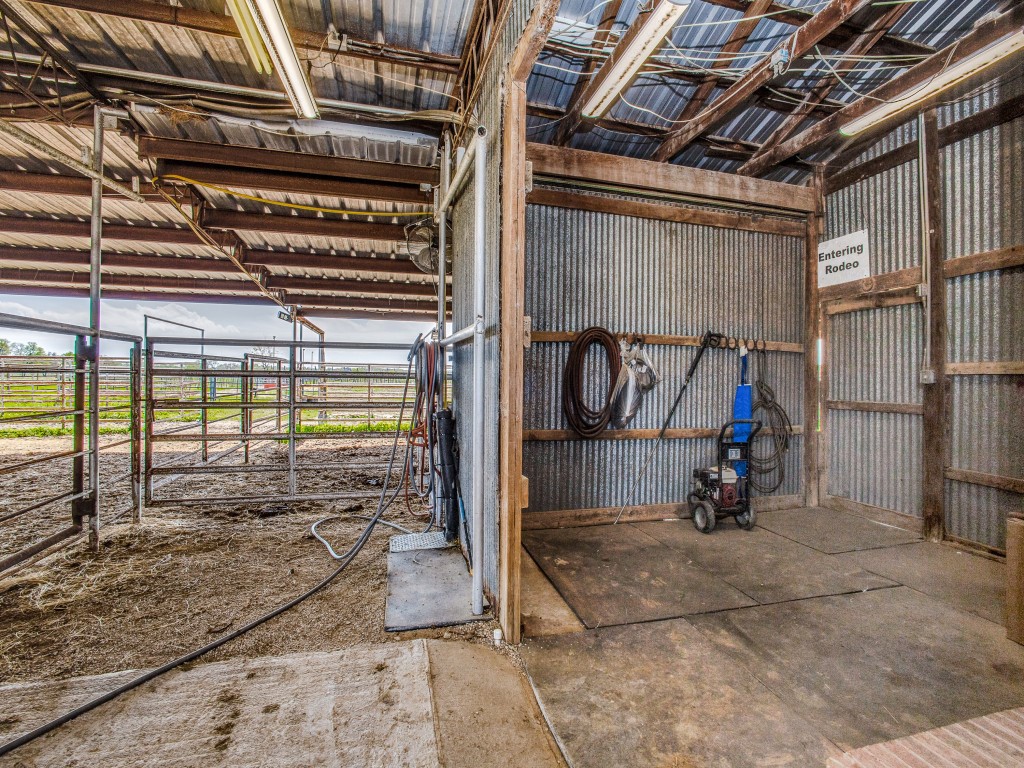 313 Vz County Road 3910 Wills Point TX 75169