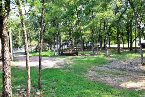 250 Lake Avenue Elm Mott TX 76640
