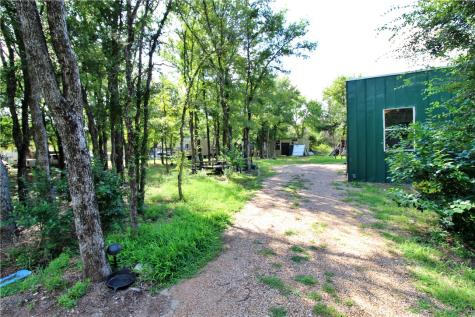 250 Lake Avenue Elm Mott TX 76640