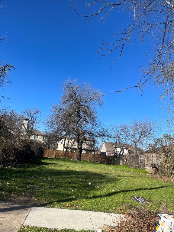 2043 Bayside Street Dallas TX 75212